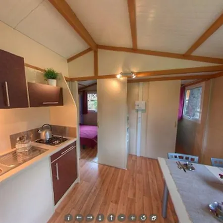 Confortable Avec Terrasse Pour 2 Personnes A - Api-1-52-352